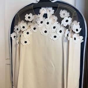 Oscar de la Renta. Anemone Flower Guipure Lace And Stretch-Silk Georgette Blouse